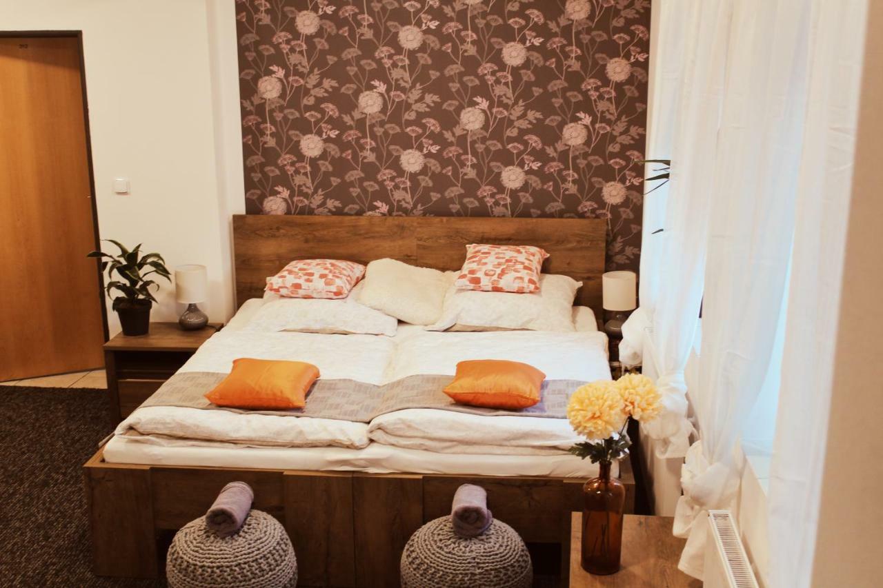 Apartmany Caffe & Grill Roudnice nad Labem Eksteriør billede