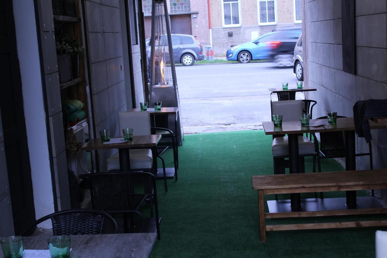 Apartmany Caffe & Grill Roudnice nad Labem Eksteriør billede